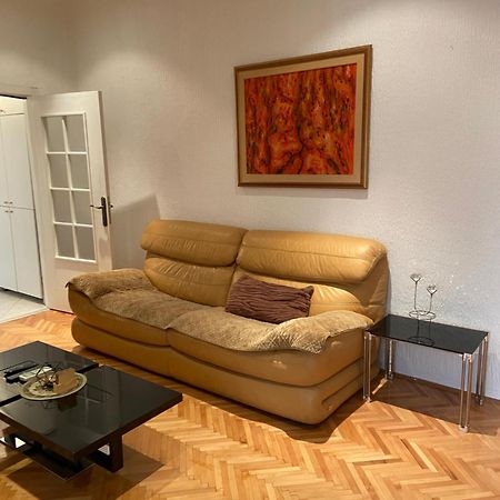 Apartamento Right In The Heart Of Podgorica! Exterior foto