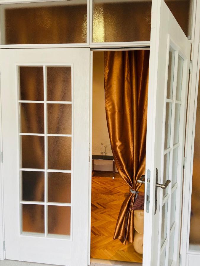 Apartamento Right In The Heart Of Podgorica! Exterior foto